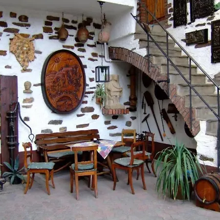 Appartement Fuer Bis Zu Fuenf Personen By Interhome