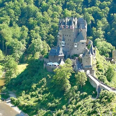 Fuer Bis Zu Fuenf Personen By Interhome Apartment *